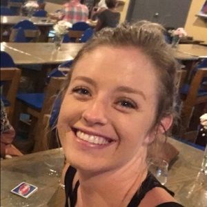 Meet your Posher, Kayla